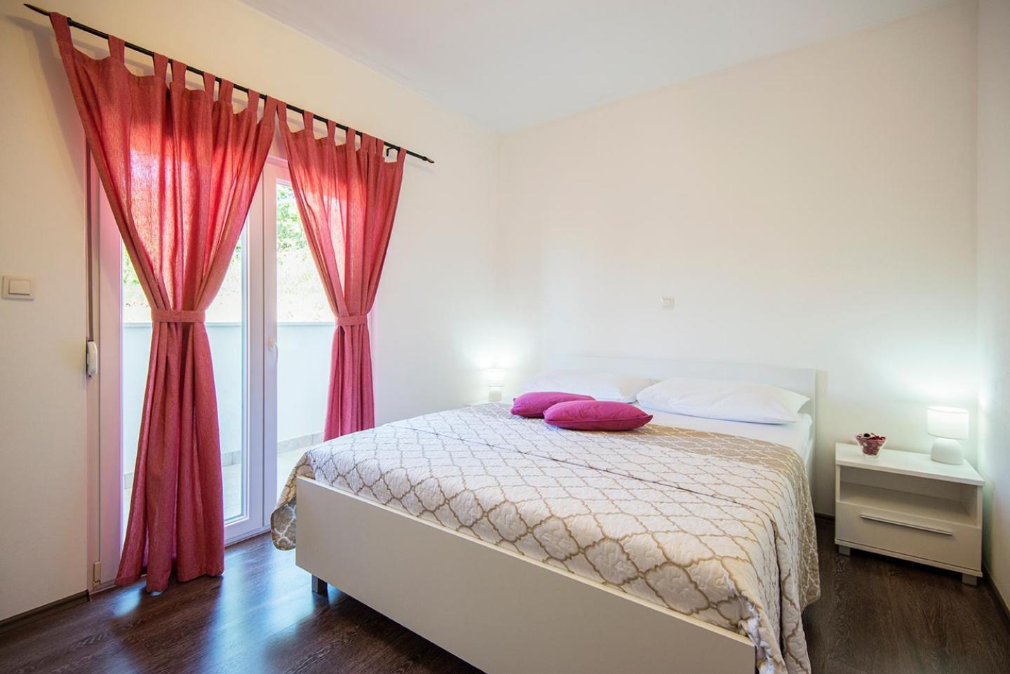 Apartments Cape Deluxe Rtina Eksteriør billede
